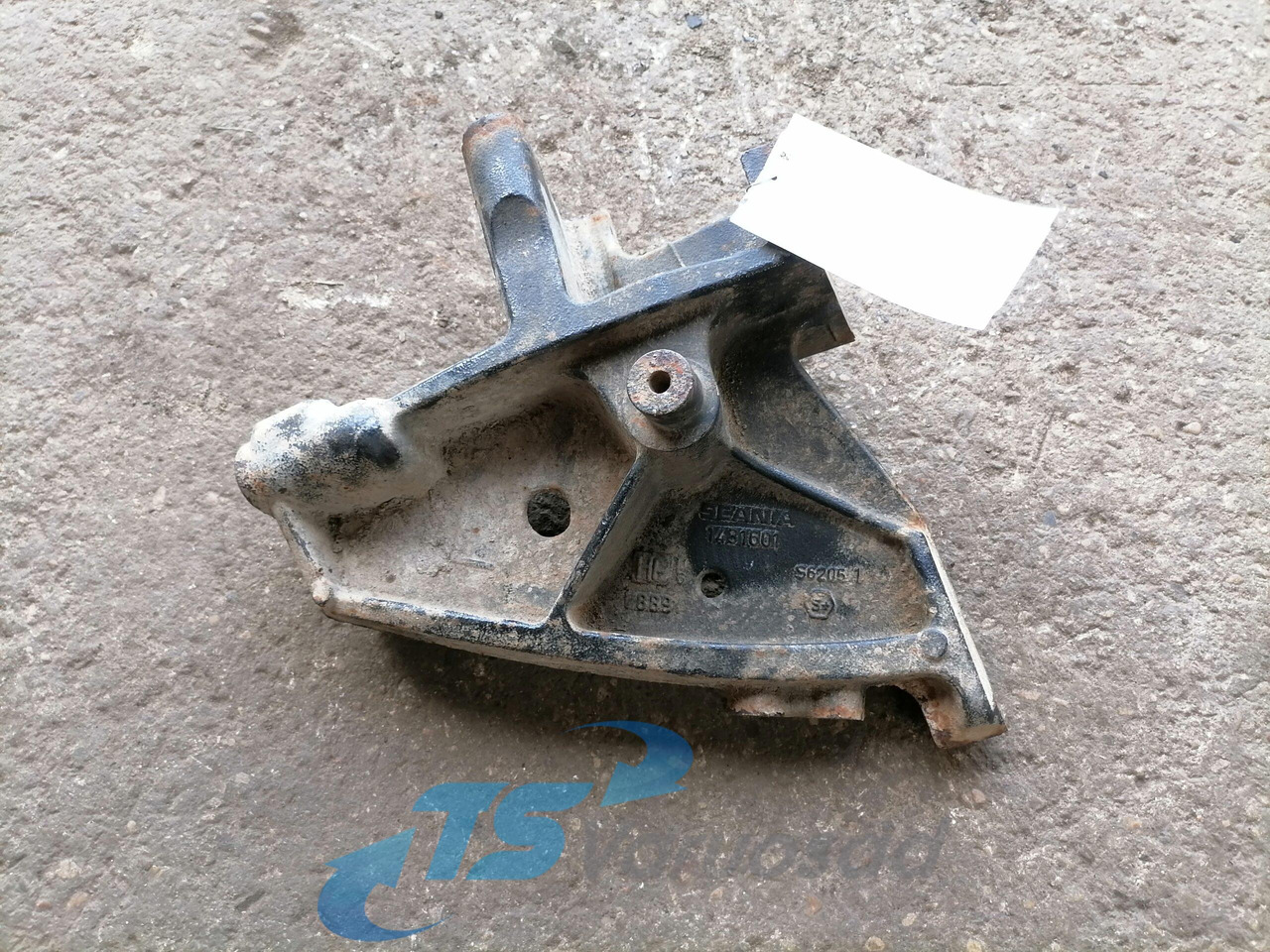 Scania Front bumper carrier 1431601 - Para-choque para Camião: foto 1 Scania Front bumper carrier 1431601 - Para-choque para Camião: foto 1