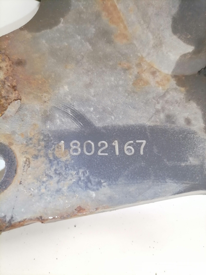 Scania Front bumper carrier 1802167 - Para-choque para Camião: foto 2 Scania Front bumper carrier 1802167 - Para-choque para Camião: foto 2