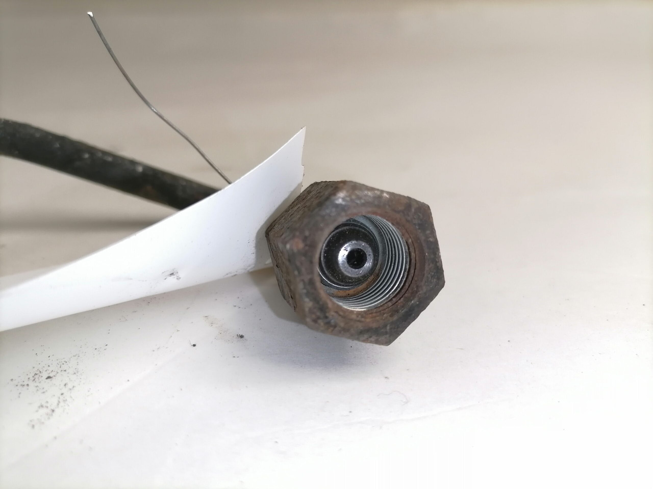 Scania Fuel pipe 1743982 - Sistema de combustível para Camião: foto 3 Scania Fuel pipe 1743982 - Sistema de combustível para Camião: foto 3