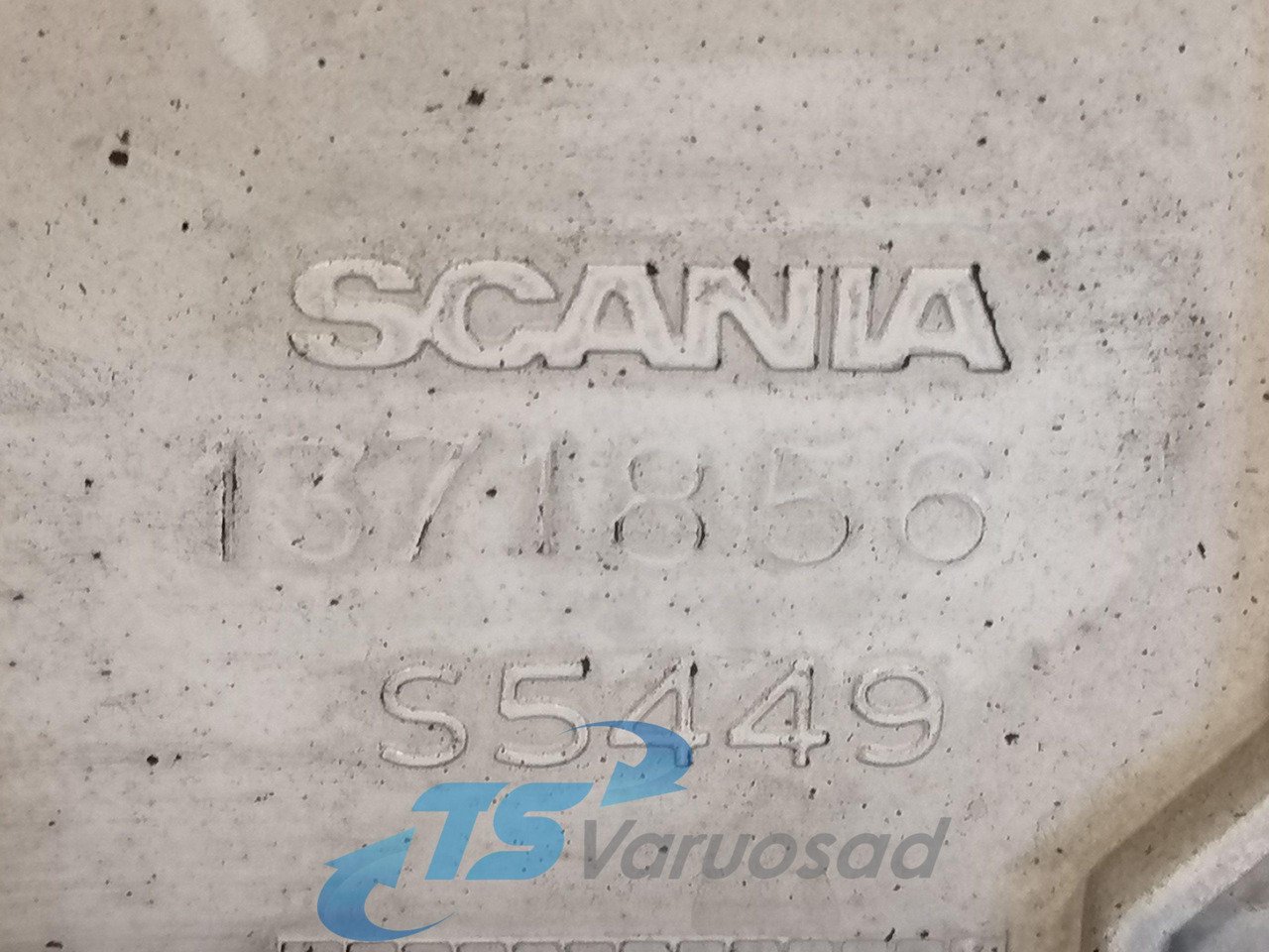 Scania Grille panel 1371856 - Grade radiador para Camião: foto 3 Scania Grille panel 1371856 - Grade radiador para Camião: foto 3
