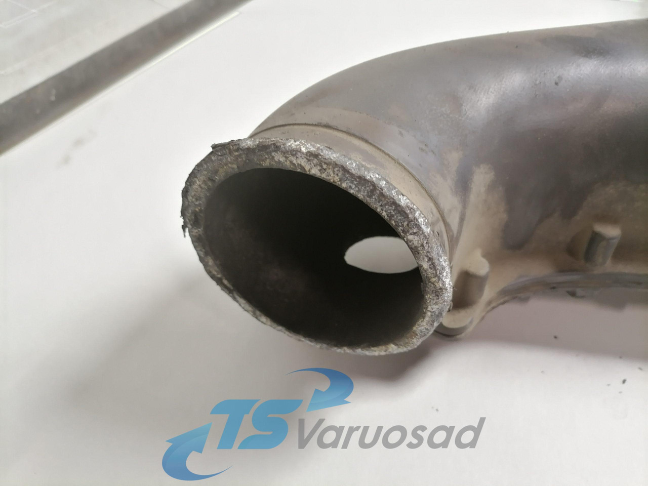 Scania Intake mainfold 1493717 - Coletor de admissão para Camião: foto 5 Scania Intake mainfold 1493717 - Coletor de admissão para Camião: foto 5