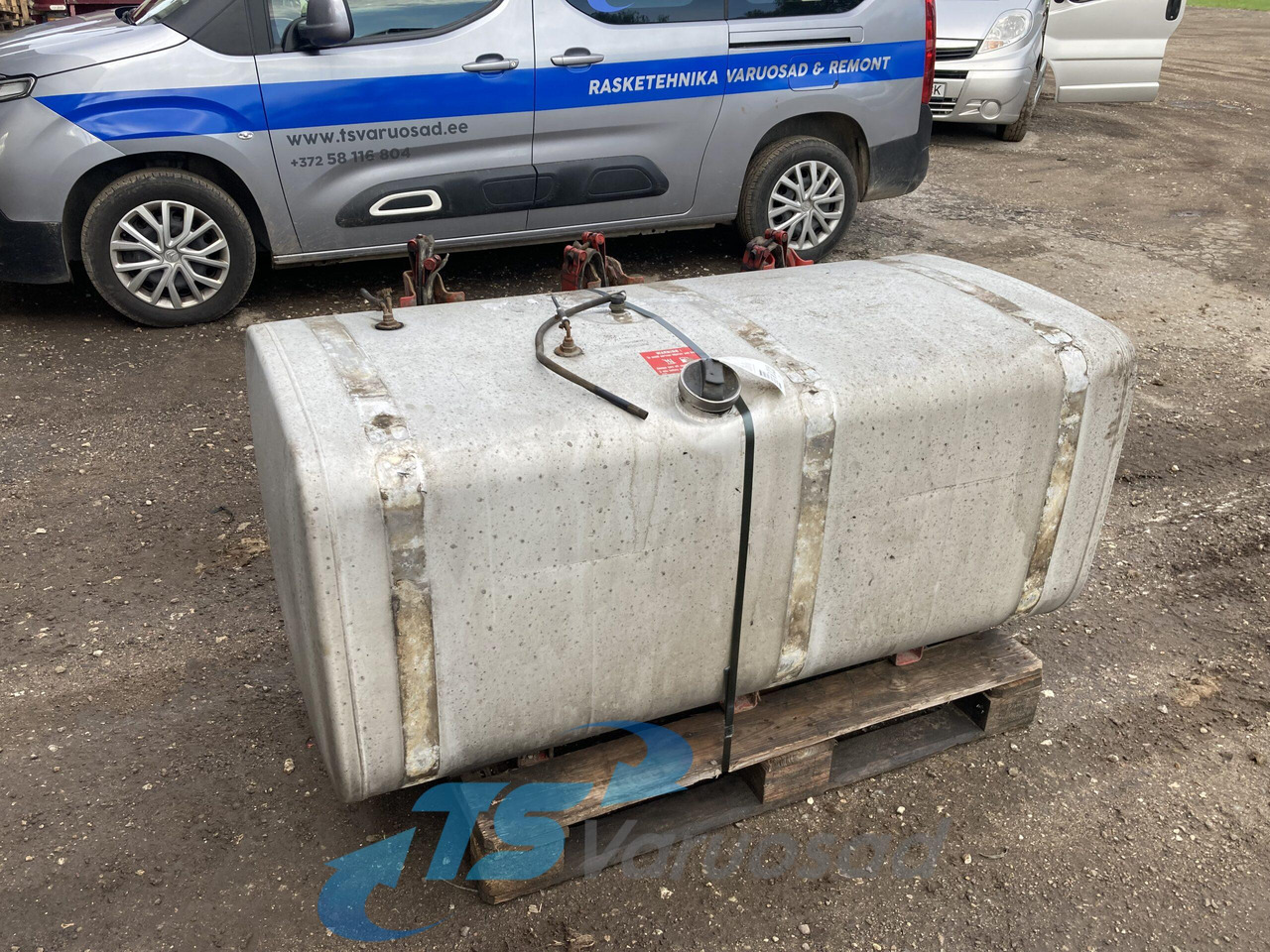 Scania Kütusepaak 600L 1517308 - Tanque de combustível para Camião: foto 2 Scania Kütusepaak 600L 1517308 - Tanque de combustível para Camião: foto 2