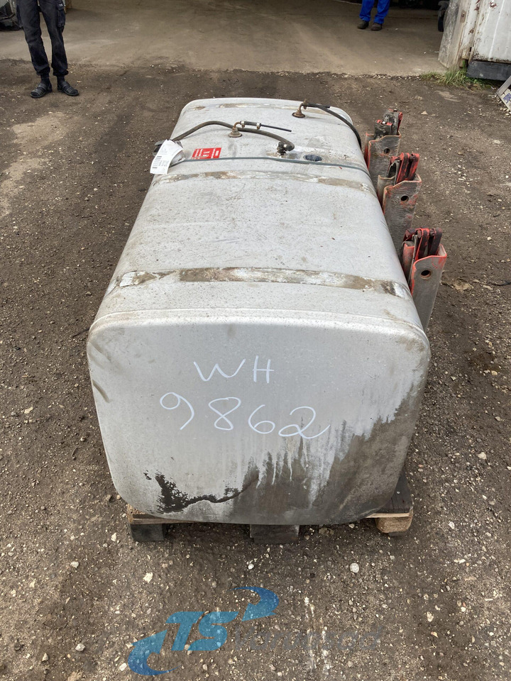Scania Kütusepaak 600L 1517308 - Tanque de combustível para Camião: foto 4 Scania Kütusepaak 600L 1517308 - Tanque de combustível para Camião: foto 4