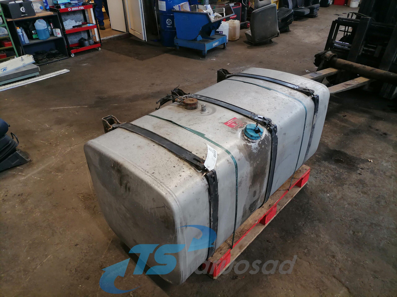 Scania Kütusepaak 600L 1871191 - Tanque de combustível para Camião: foto 2 Scania Kütusepaak 600L 1871191 - Tanque de combustível para Camião: foto 2