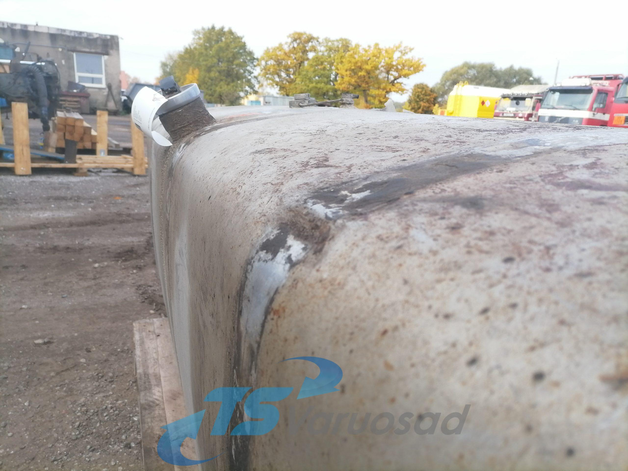 Scania Kütusepaak 700L 1517309 - Tanque de combustível para Camião: foto 5 Scania Kütusepaak 700L 1517309 - Tanque de combustível para Camião: foto 5