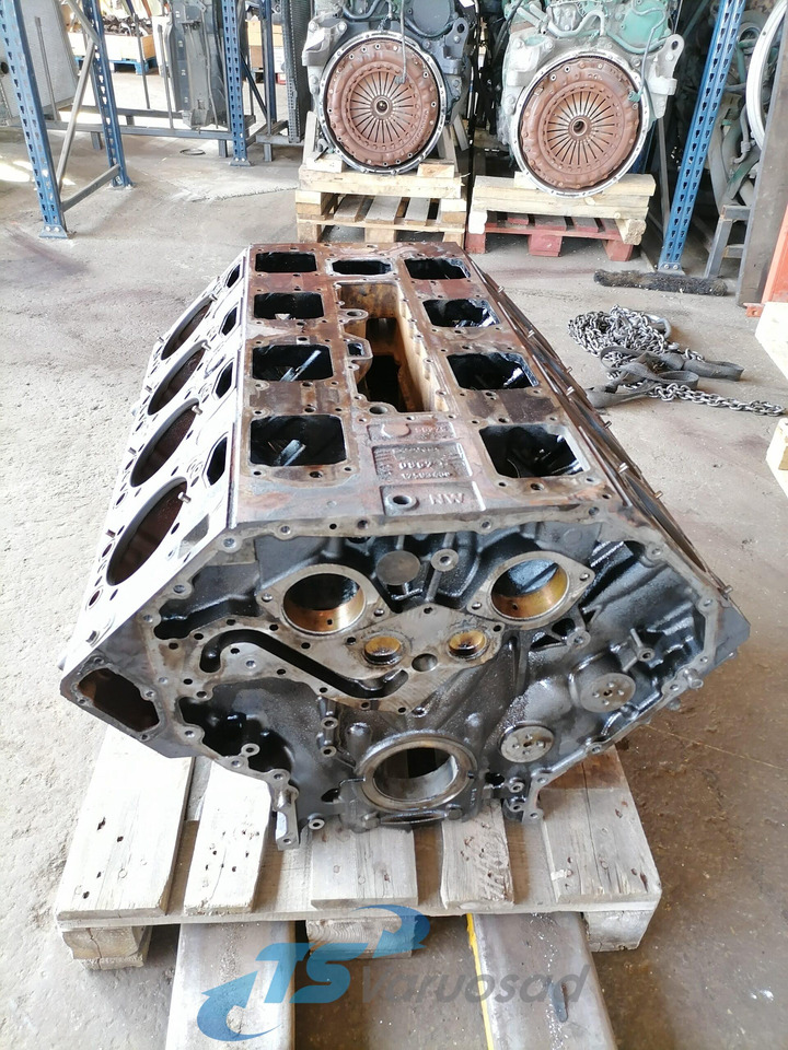 Scania Mootoriplokk Scania DC1605 1759340 - Motor e peças para Camião: foto 2 Scania Mootoriplokk Scania DC1605 1759340 - Motor e peças para Camião: foto 2