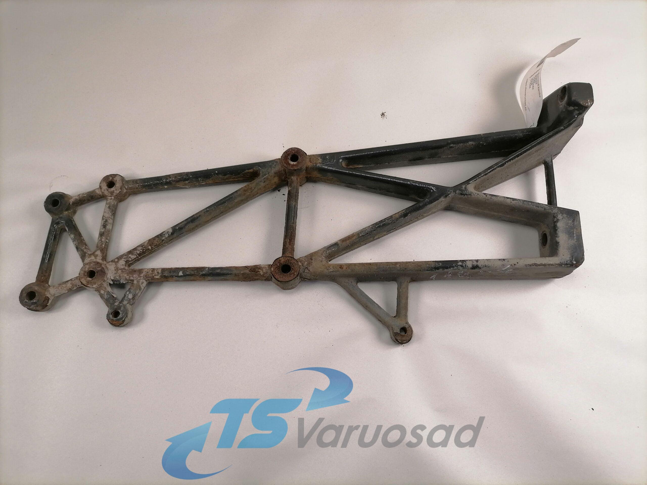 Scania Muffler carrier 1378482 - Silenciador para Camião: foto 2 Scania Muffler carrier 1378482 - Silenciador para Camião: foto 2
