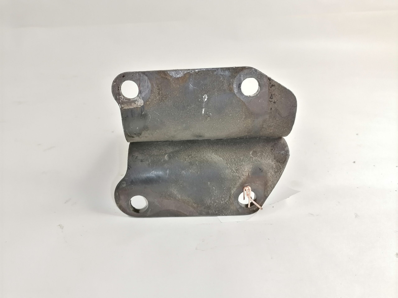 Scania Muffler carrier 1439419 - Silenciador para Camião: foto 4 Scania Muffler carrier 1439419 - Silenciador para Camião: foto 4