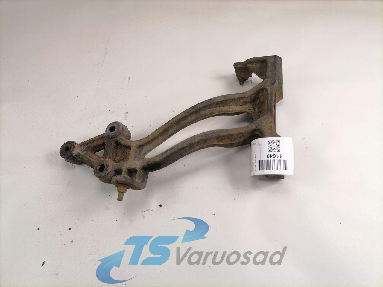 Scania Muffler carrier 1497657 - Silenciador para Camião: foto 2 Scania Muffler carrier 1497657 - Silenciador para Camião: foto 2