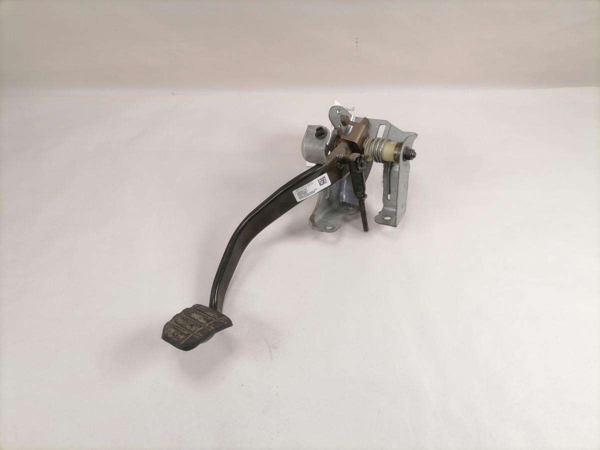 Scania Piduripedaal 2055137 - Sistema de combustível para Camião: foto 2 Scania Piduripedaal 2055137 - Sistema de combustível para Camião: foto 2