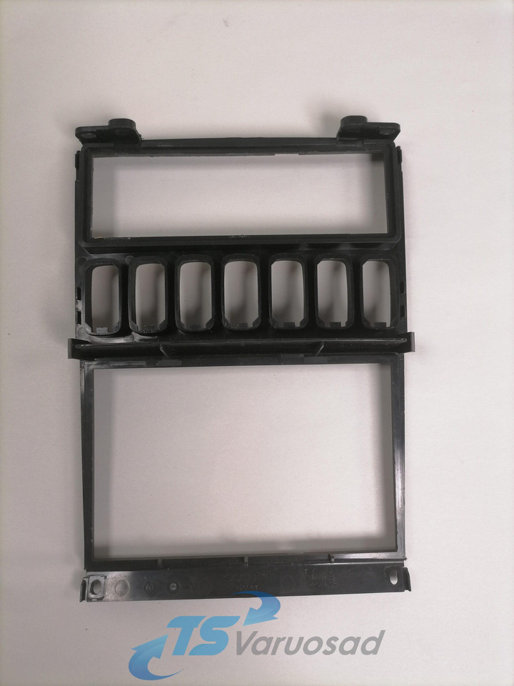 Scania Plastic cover 1859936 - Peça universal para Camião: foto 2 Scania Plastic cover 1859936 - Peça universal para Camião: foto 2