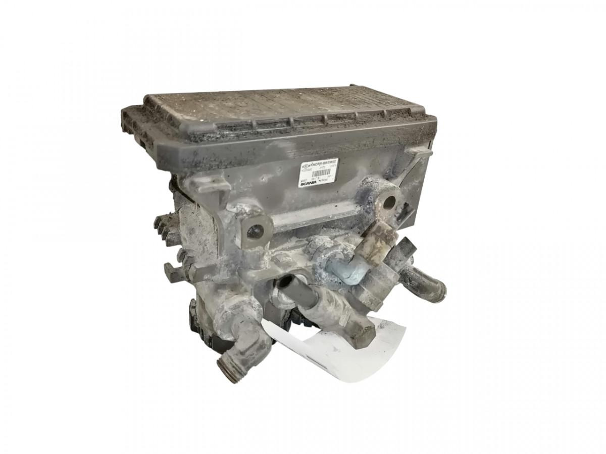 Scania Rear axel brake pressure control valve 1879280 - Válvula de freio para Camião: foto 1 Scania Rear axel brake pressure control valve 1879280 - Válvula de freio para Camião: foto 1