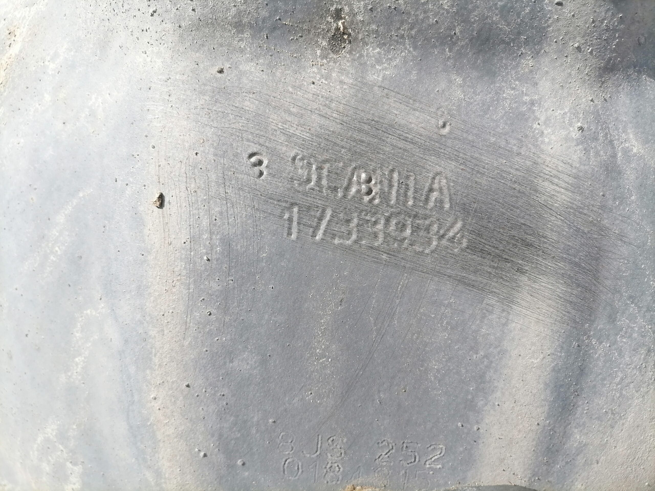 Scania Rear axel housing ADA1100 - Eixo e peças para Camião: foto 4 Scania Rear axel housing ADA1100 - Eixo e peças para Camião: foto 4
