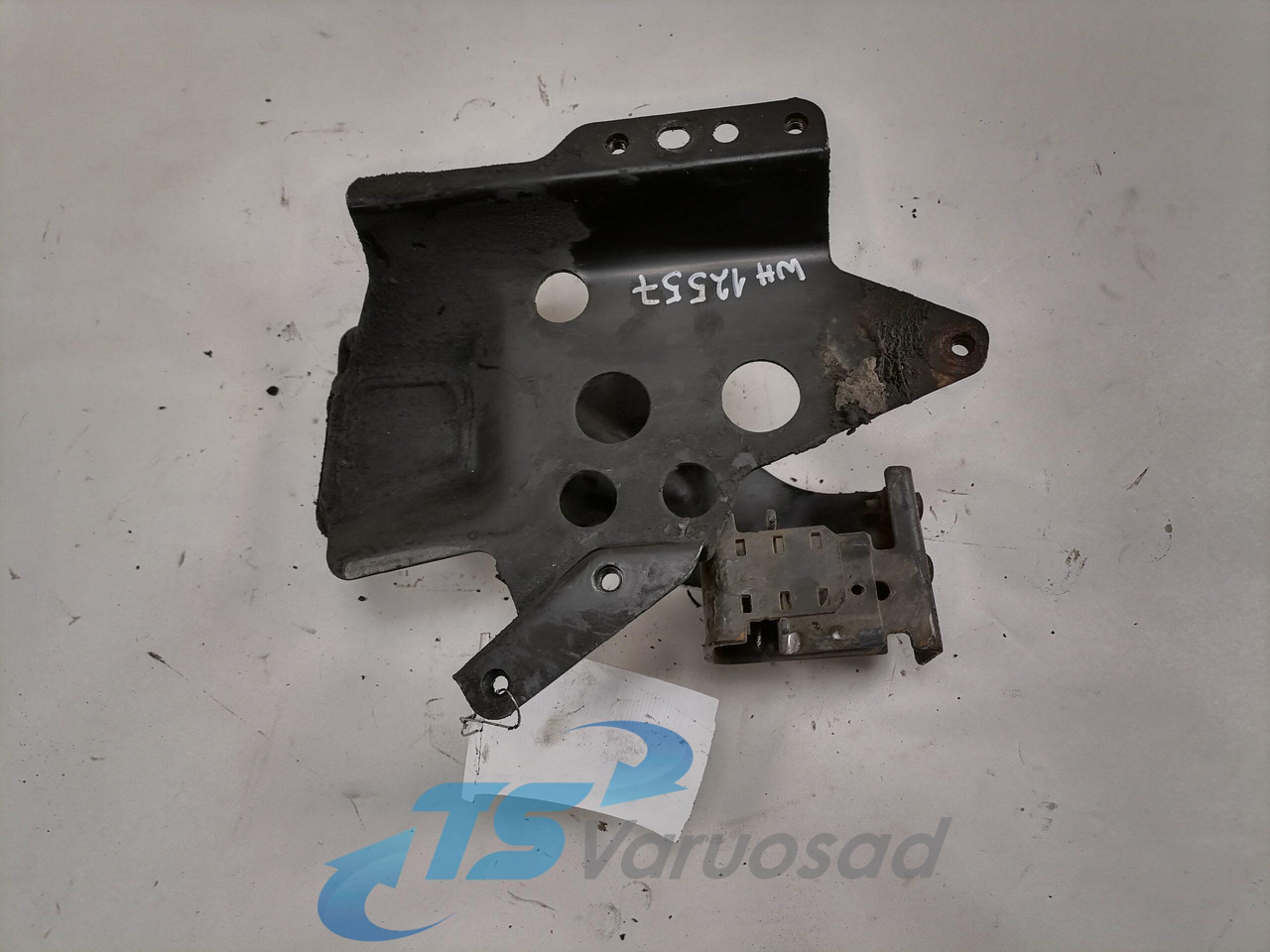 Scania Roolisüsteemi õlimahuti kandur 1446713 - Mangueira de direção para Camião: foto 3 Scania Roolisüsteemi õlimahuti kandur 1446713 - Mangueira de direção para Camião: foto 3