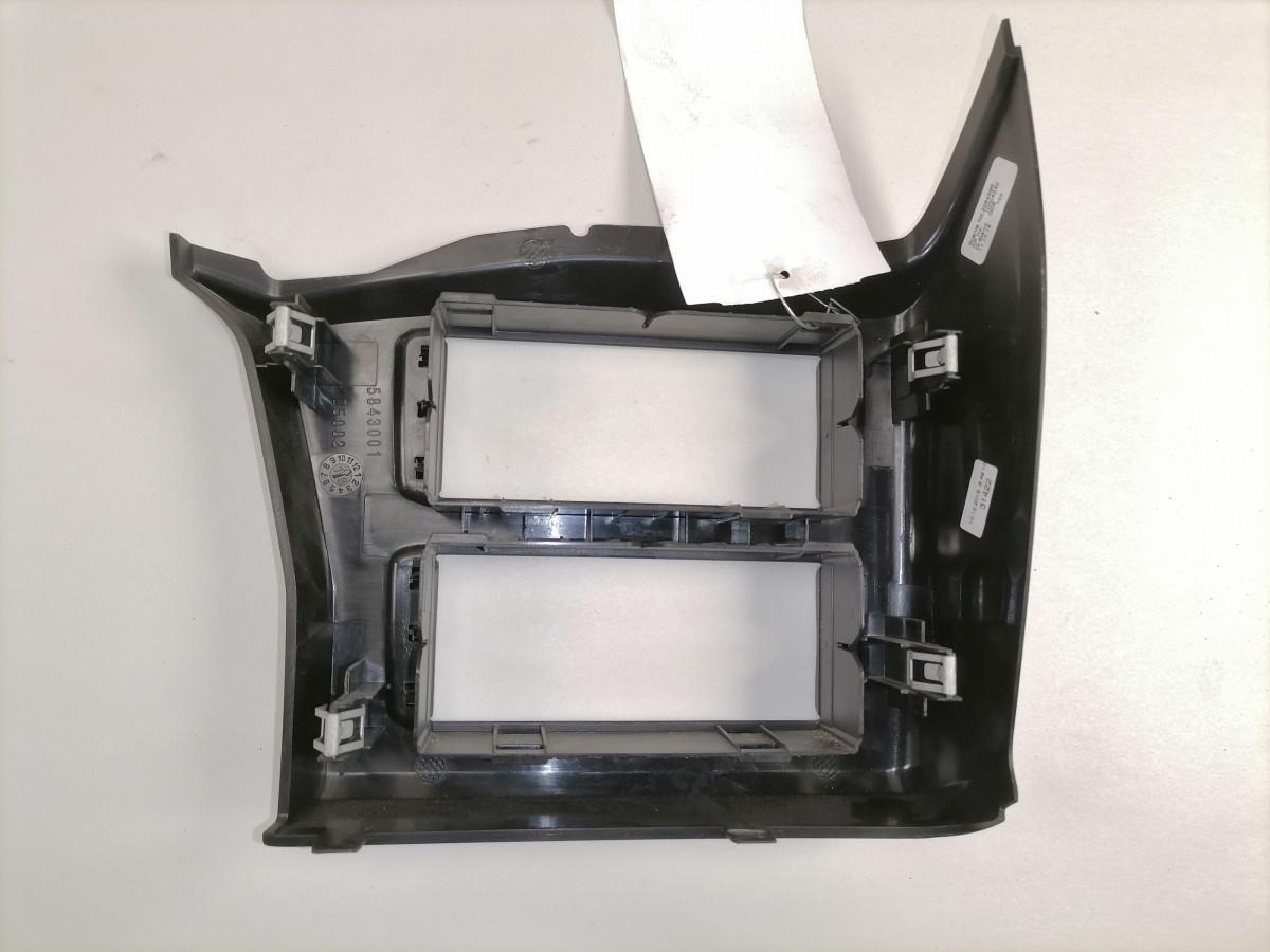 Scania Salongi plastik 2084596 - Peça universal para Camião: foto 3 Scania Salongi plastik 2084596 - Peça universal para Camião: foto 3