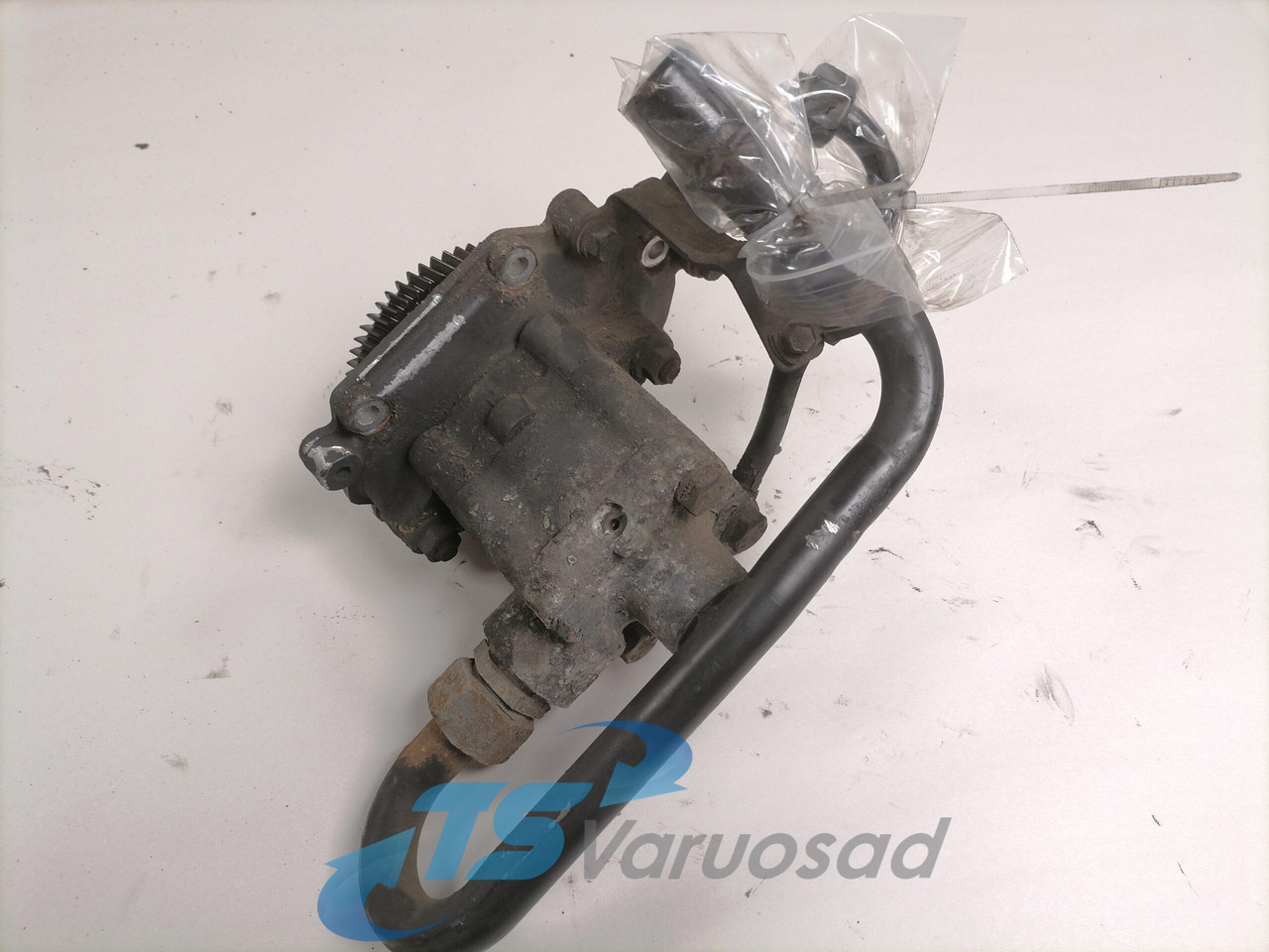 Scania Steering hydraulic pump 2108038 - Bomba de direção para Camião: foto 2 Scania Steering hydraulic pump 2108038 - Bomba de direção para Camião: foto 2