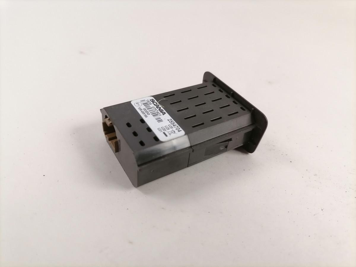 Scania USB pistiku paneel 2554704 - Sistema elétrico para Camião: foto 3 Scania USB pistiku paneel 2554704 - Sistema elétrico para Camião: foto 3