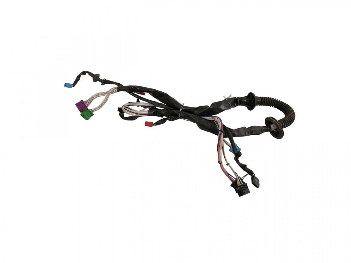 Scania Ukse juhtmestik 2123821 - Porta e peças para Camião: foto 1 Scania Ukse juhtmestik 2123821 - Porta e peças para Camião: foto 1