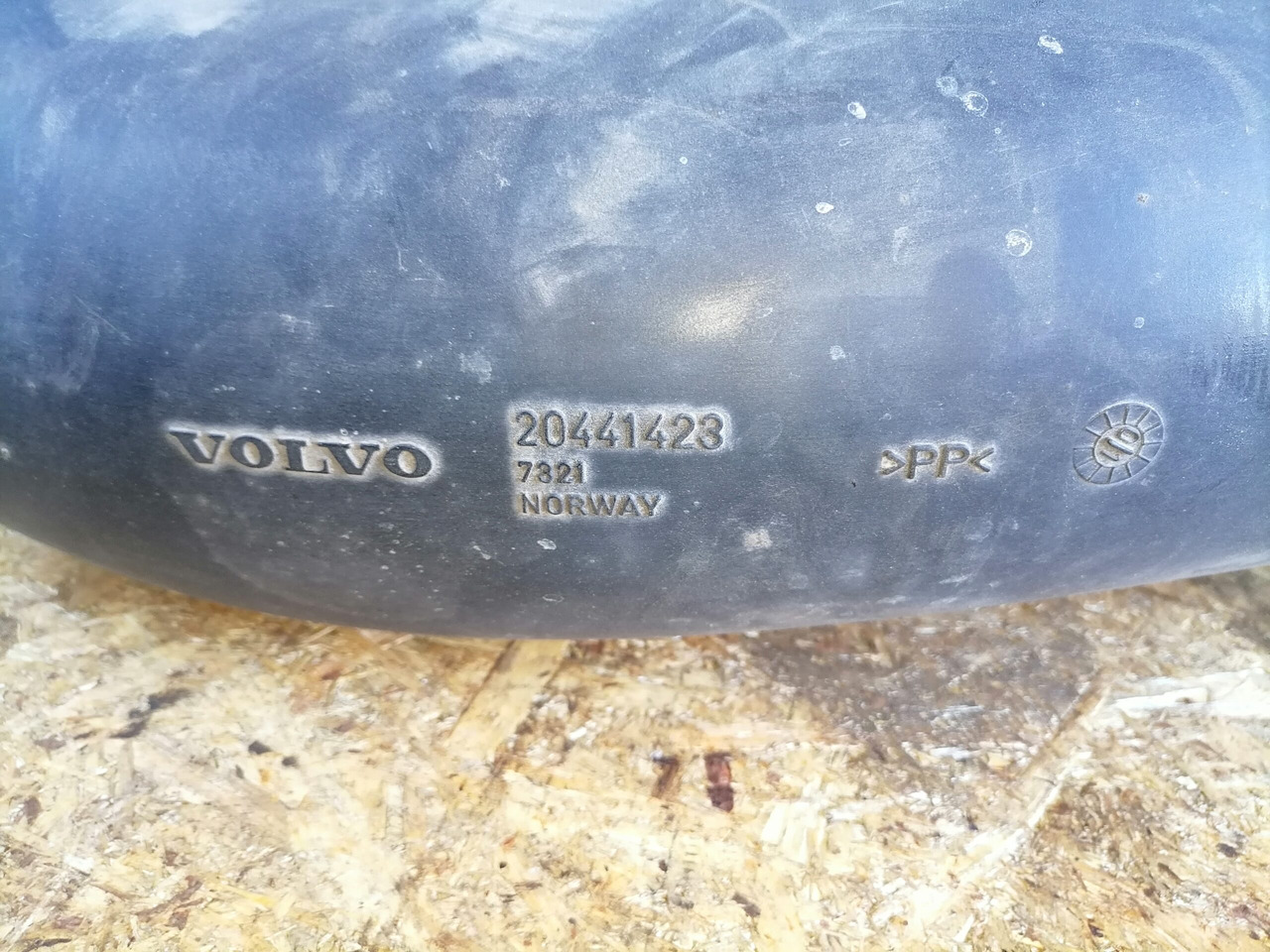 Sistema de admissão de ar para Camião Volvo Air intake 20441423: foto 7