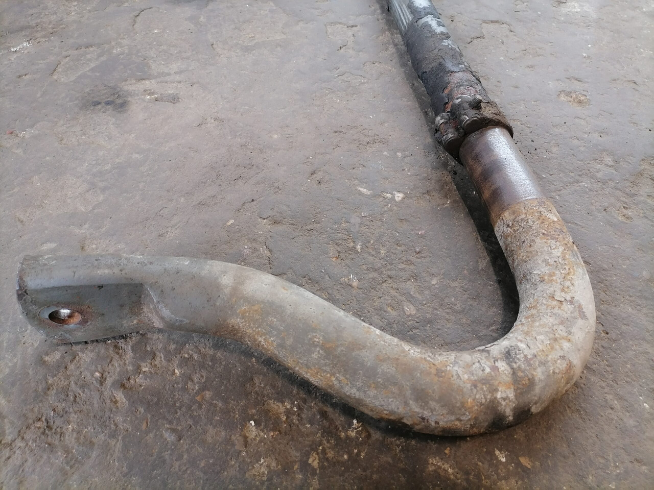 Volvo Anti-roll bar 1075683 - Barra estabilizadora para Camião: foto 3 Volvo Anti-roll bar 1075683 - Barra estabilizadora para Camião: foto 3