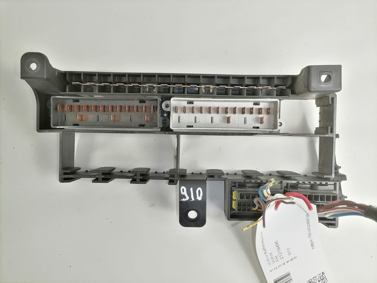 Volvo Central electric unit 21218495 - Fusível para Camião: foto 4 Volvo Central electric unit 21218495 - Fusível para Camião: foto 4