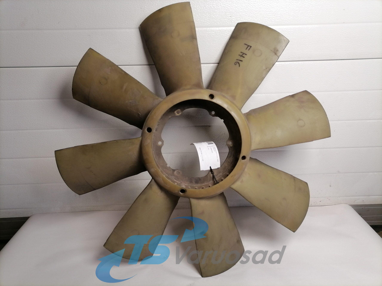 Volvo Cooling fan 20805997 - Ventilador para Camião: foto 1 Volvo Cooling fan 20805997 - Ventilador para Camião: foto 1