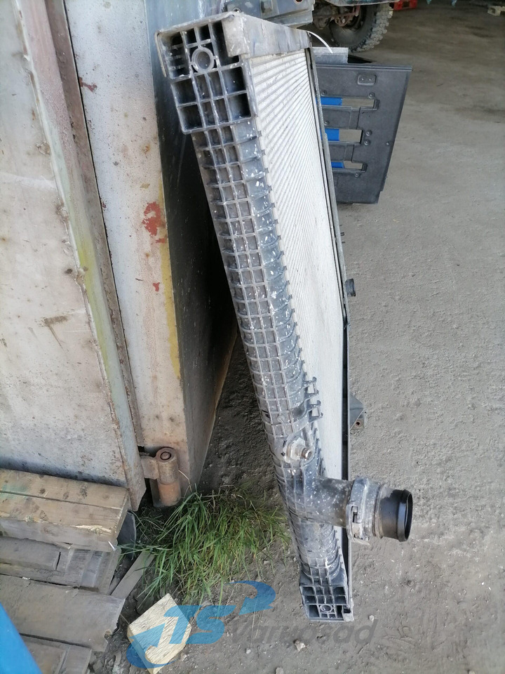 Volvo Cooling radiator 22062259 - Radiador para Camião: foto 3 Volvo Cooling radiator 22062259 - Radiador para Camião: foto 3