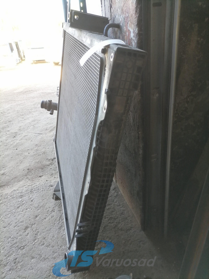 Volvo Cooling radiator 22062259 - Radiador para Camião: foto 2 Volvo Cooling radiator 22062259 - Radiador para Camião: foto 2
