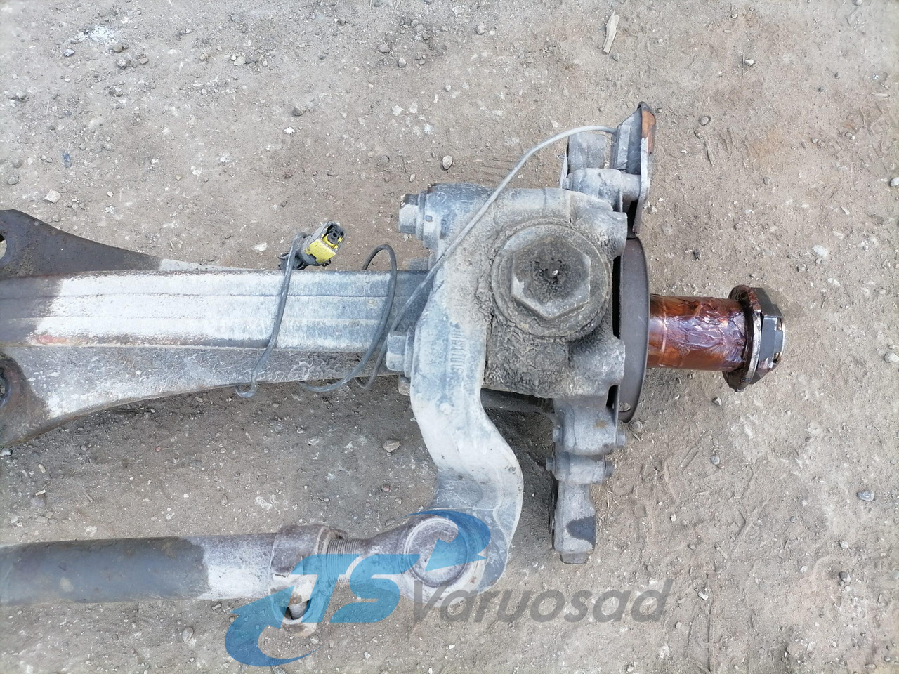 Volvo First axel housing 22115151 - Eixo dianteiro para Camião: foto 2 Volvo First axel housing 22115151 - Eixo dianteiro para Camião: foto 2