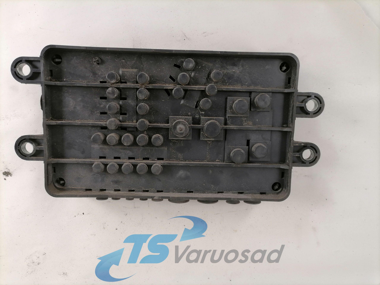 Volvo Fuse box 21717590 - Fusível para Camião: foto 3 Volvo Fuse box 21717590 - Fusível para Camião: foto 3