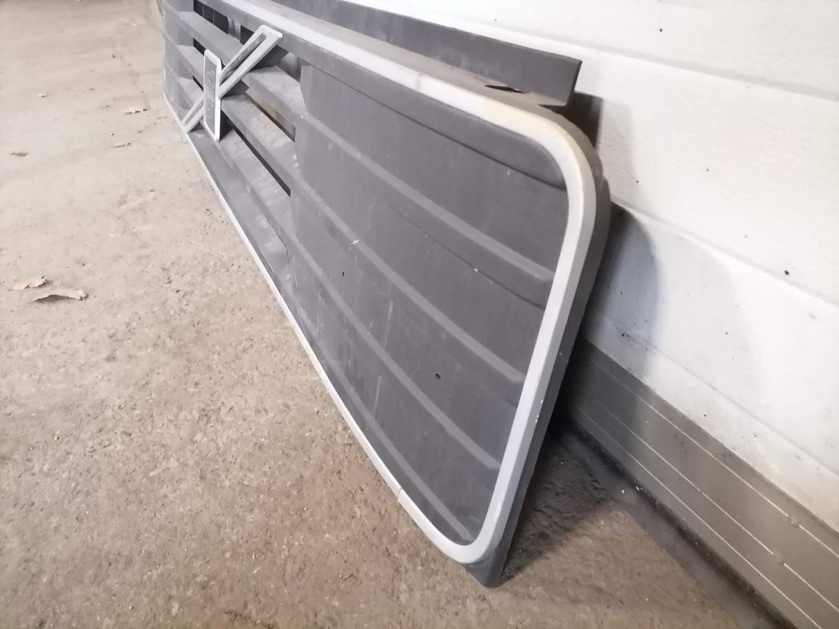 Volvo Grille panel 8144455 - Grade radiador para Camião: foto 3 Volvo Grille panel 8144455 - Grade radiador para Camião: foto 3