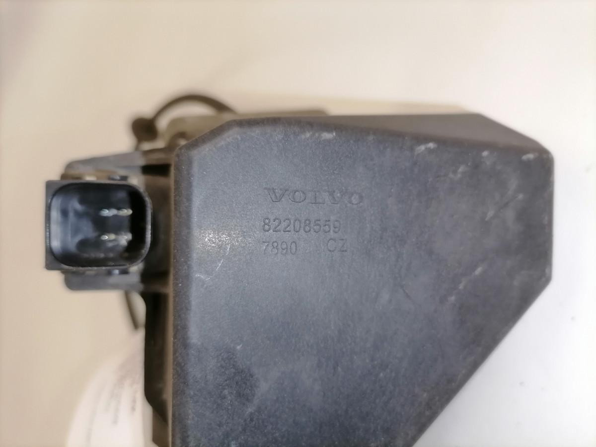 Volvo Iluvõre lukk 82208559 - Grade radiador para Camião: foto 3 Volvo Iluvõre lukk 82208559 - Grade radiador para Camião: foto 3