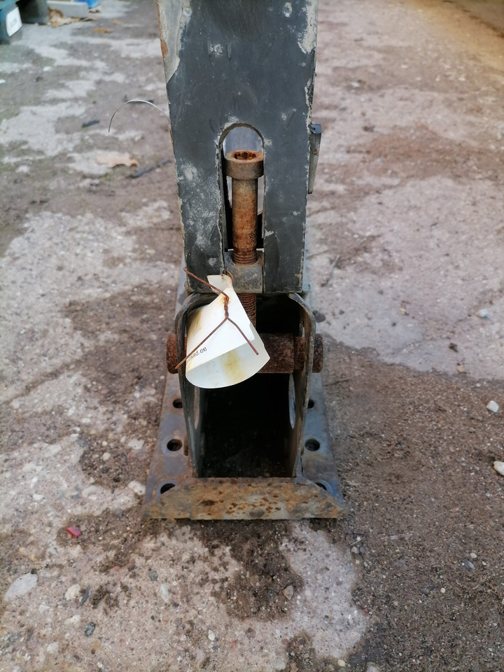 Volvo Kütusepaagi kandur, Volvo 20721537 - Tanque de combustível para Camião: foto 5 Volvo Kütusepaagi kandur, Volvo 20721537 - Tanque de combustível para Camião: foto 5