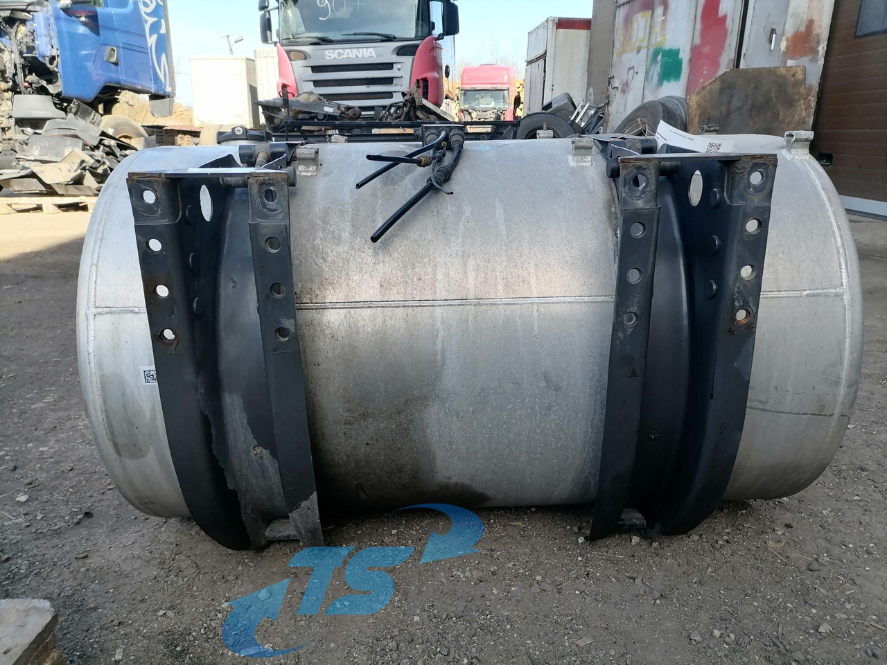 Volvo Kütusepaak 480L 21335677 - Tanque de combustível para Camião: foto 2 Volvo Kütusepaak 480L 21335677 - Tanque de combustível para Camião: foto 2