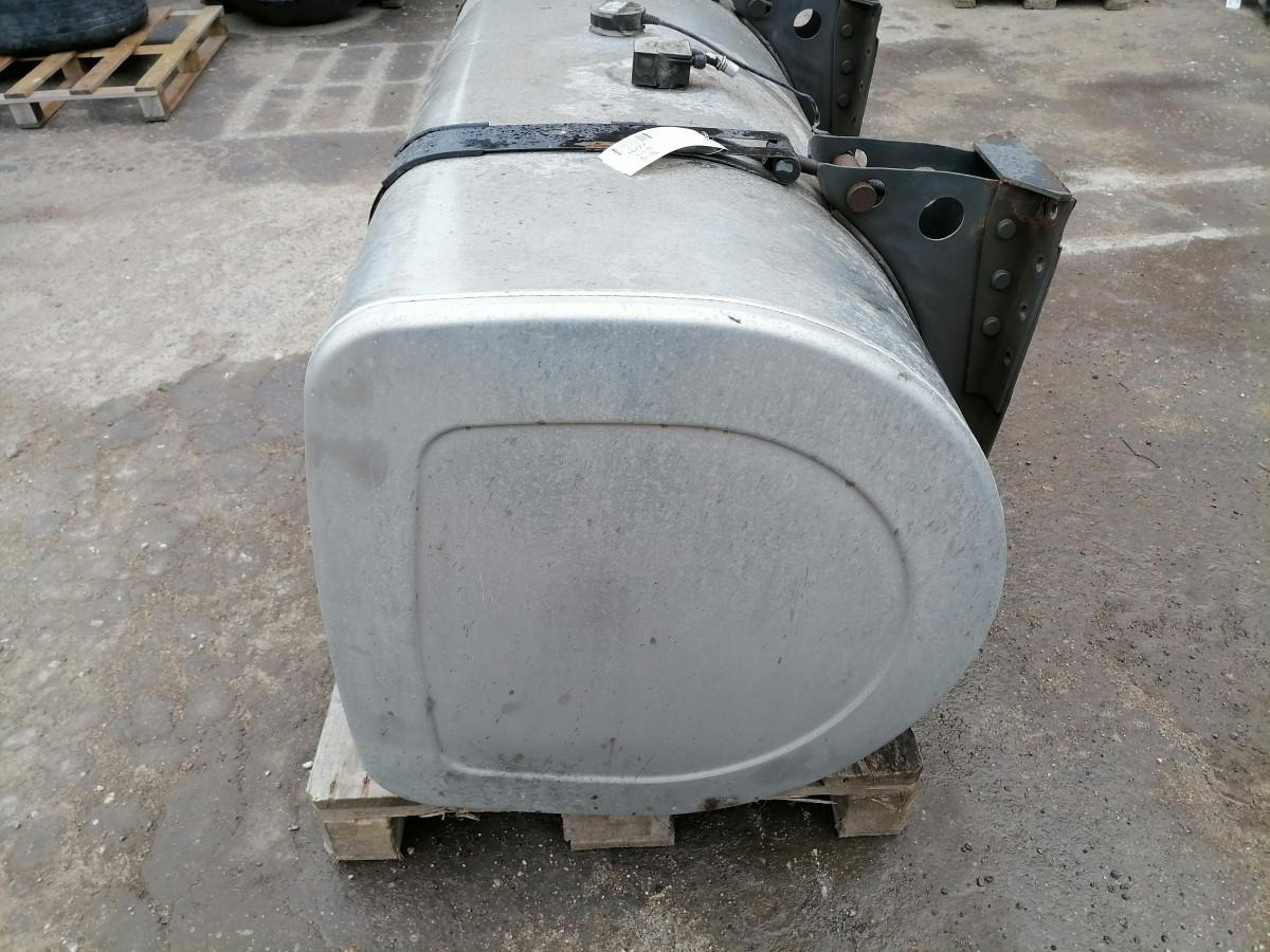 Volvo Kütusepaak 610L 21516454 - Tanque de combustível para Camião: foto 5 Volvo Kütusepaak 610L 21516454 - Tanque de combustível para Camião: foto 5