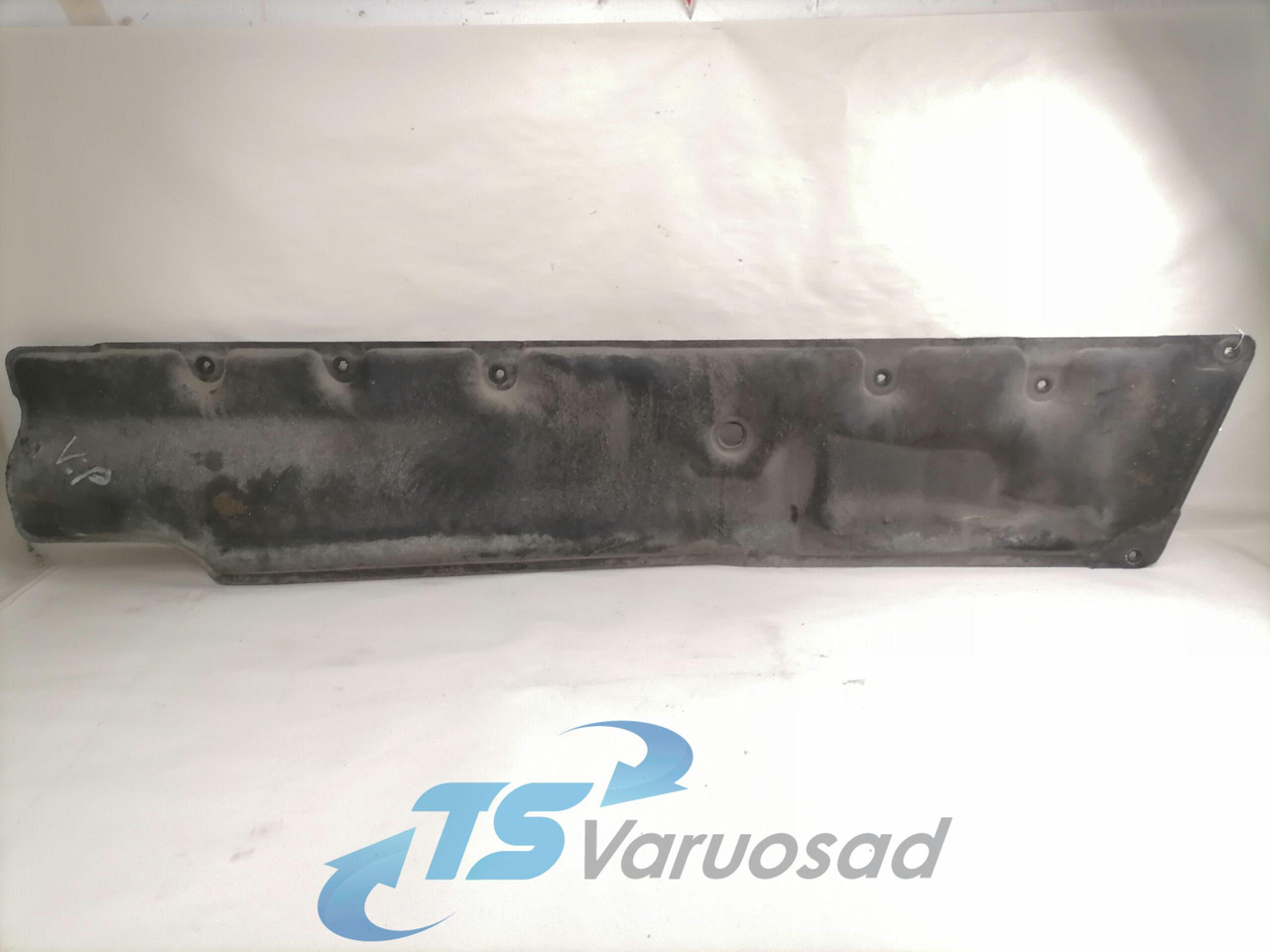 Volvo Noise reduction mat under the cab 21145675 - Peça universal para Camião: foto 2 Volvo Noise reduction mat under the cab 21145675 - Peça universal para Camião: foto 2