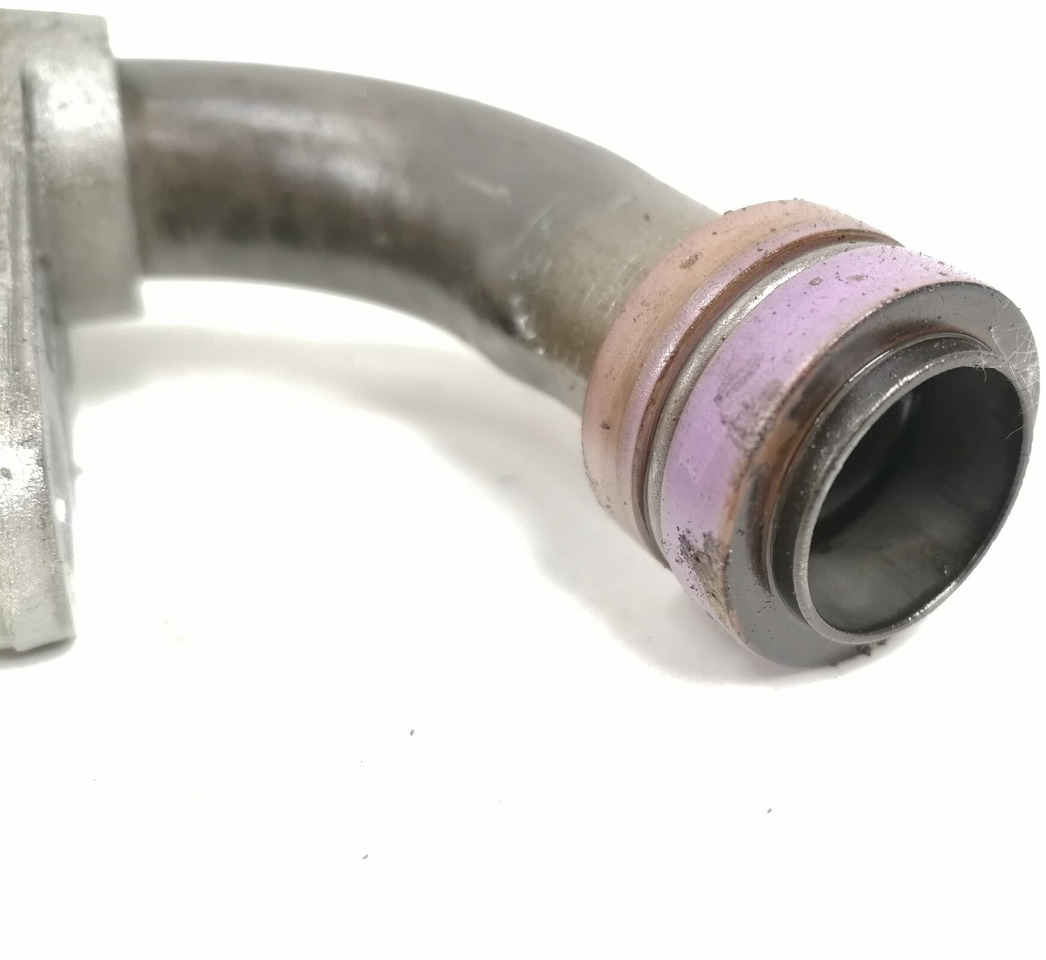 Volvo Oil pump pipe 20498189 - Bomba de óleo para Camião: foto 3 Volvo Oil pump pipe 20498189 - Bomba de óleo para Camião: foto 3
