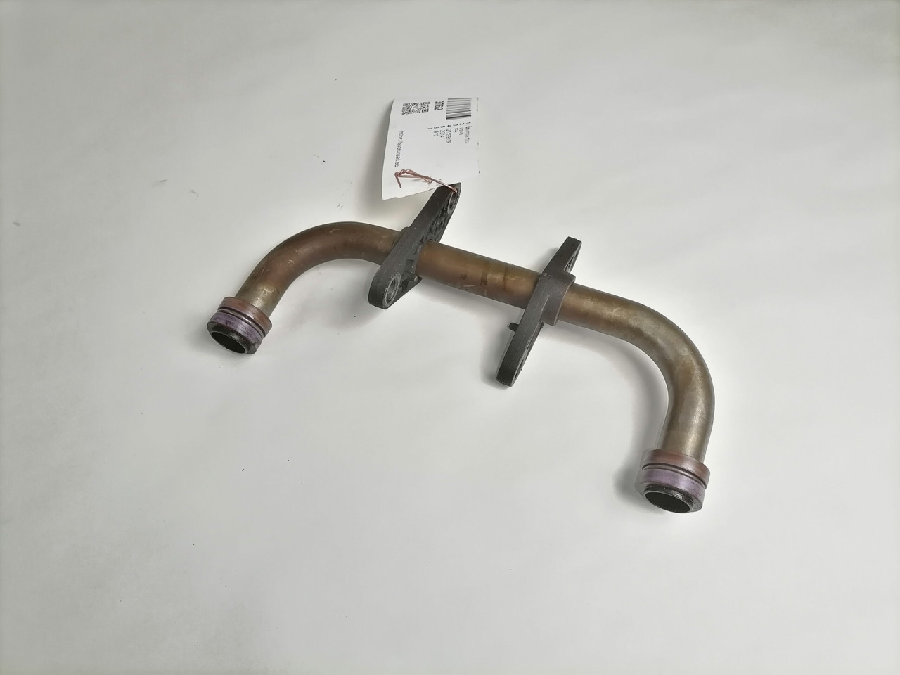 Volvo Oil pump pipe 21599109 - Bomba de óleo para Camião: foto 1 Volvo Oil pump pipe 21599109 - Bomba de óleo para Camião: foto 1