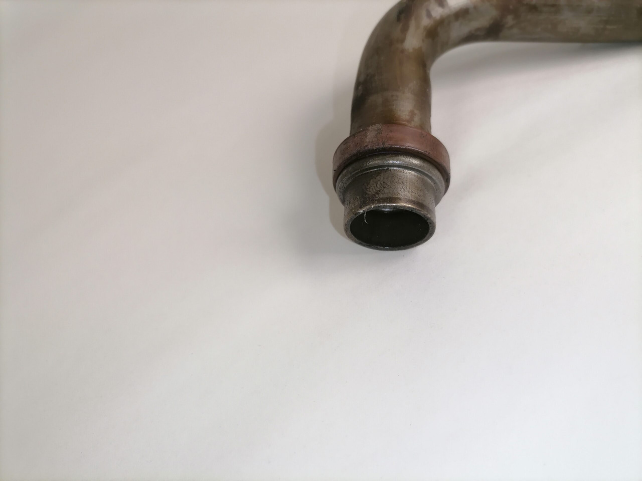 Volvo Oil pump pipe 21599113 - Bomba de óleo para Camião: foto 3 Volvo Oil pump pipe 21599113 - Bomba de óleo para Camião: foto 3