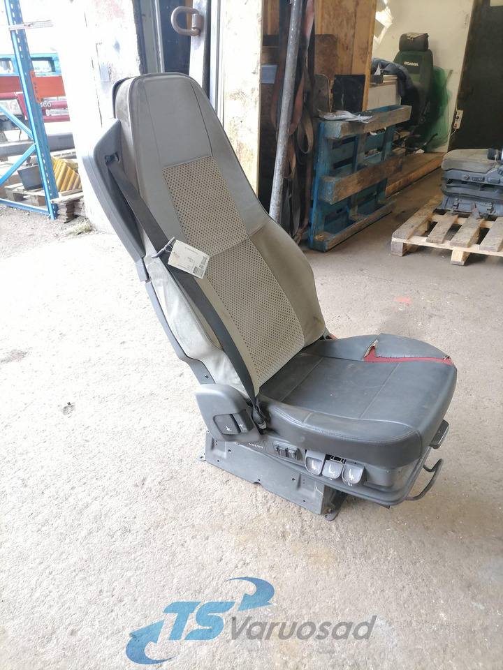 Volvo Passenger seat - Banco para Camião: foto 2 Volvo Passenger seat - Banco para Camião: foto 2