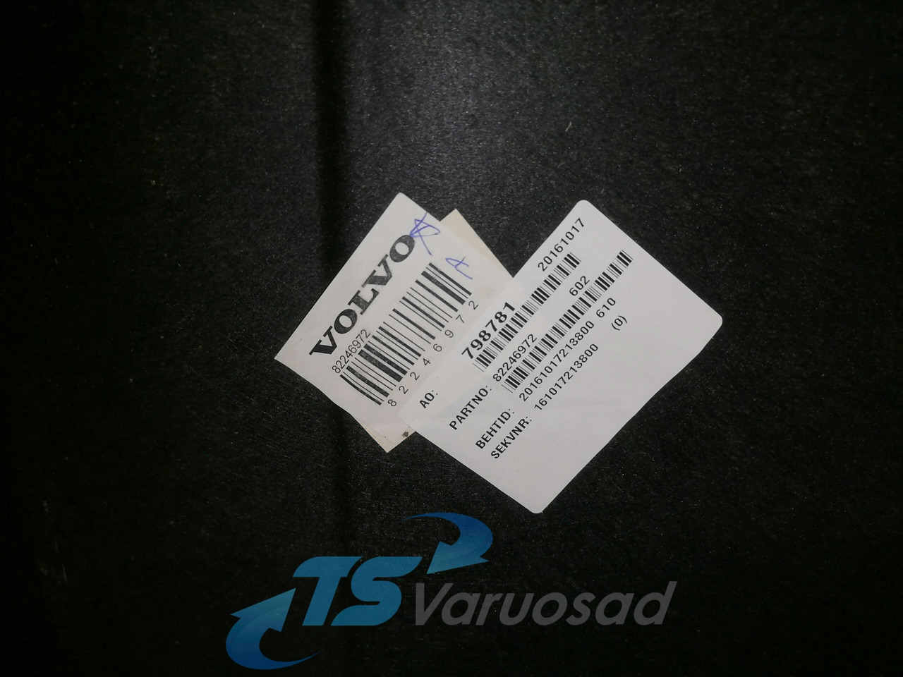 Volvo Salongi polster 82246972 - Peça universal para Camião: foto 2 Volvo Salongi polster 82246972 - Peça universal para Camião: foto 2