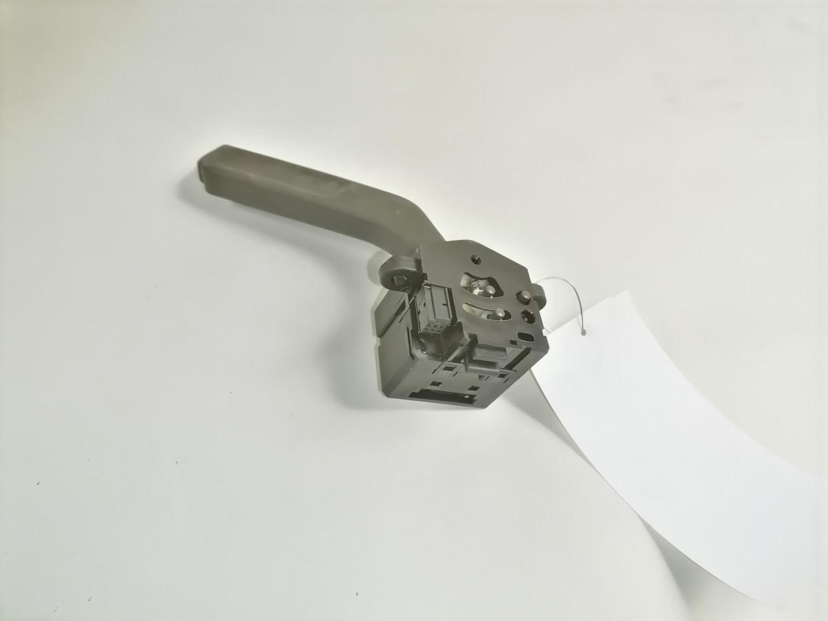 Volvo Switch, exhaust brake 22860391 - Sistema elétrico para Camião: foto 4 Volvo Switch, exhaust brake 22860391 - Sistema elétrico para Camião: foto 4