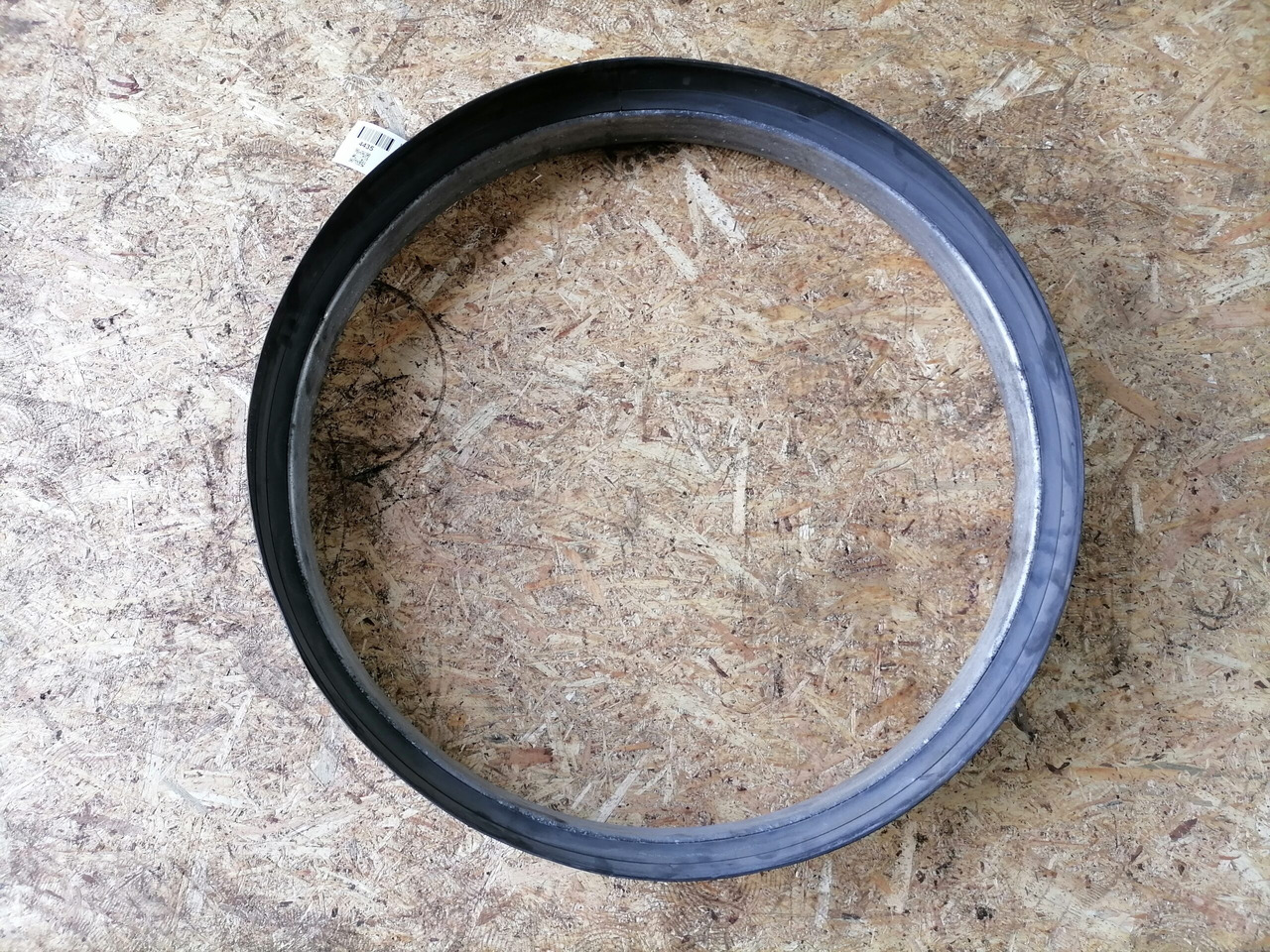 Volvo Ventilaatori metallrõngas 22134195 - Radiador para Camião: foto 3 Volvo Ventilaatori metallrõngas 22134195 - Radiador para Camião: foto 3