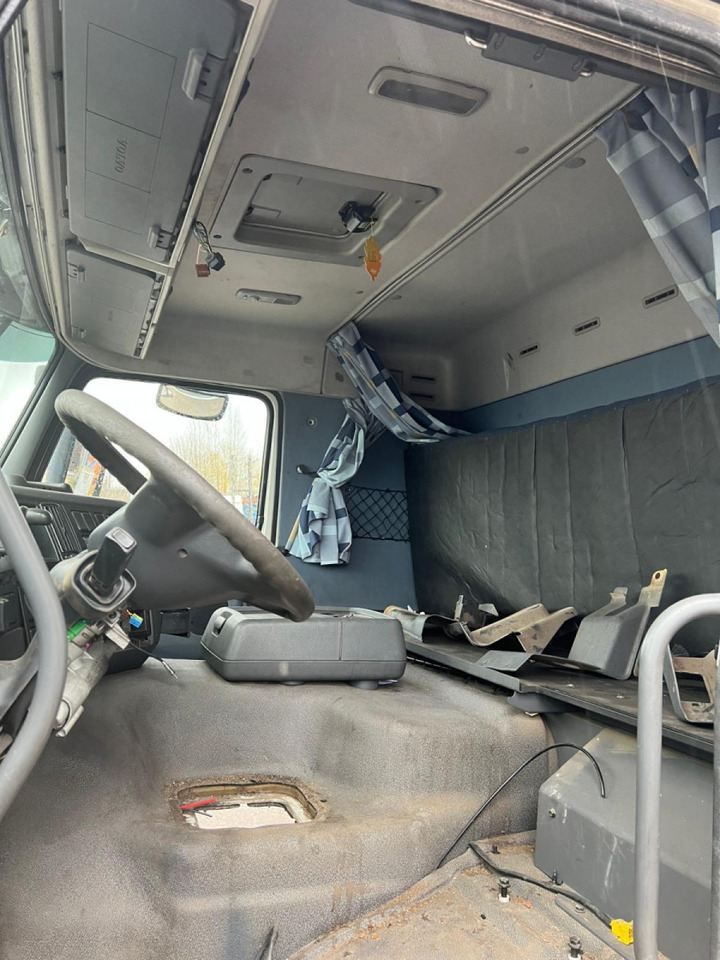Cabine e interior para Camião Volvo Volvo kabiin 85103669: foto 11 Cabine e interior para Camião Volvo Volvo kabiin 85103669: foto 11