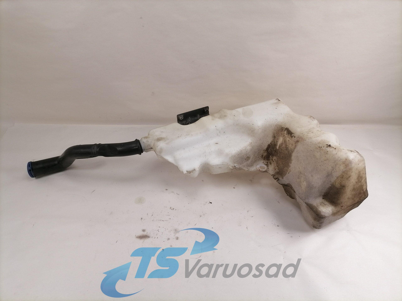 Volvo Windscreen washer fluid tank 84092259 - Limpador de pára-brisa para Camião: foto 4 Volvo Windscreen washer fluid tank 84092259 - Limpador de pára-brisa para Camião: foto 4