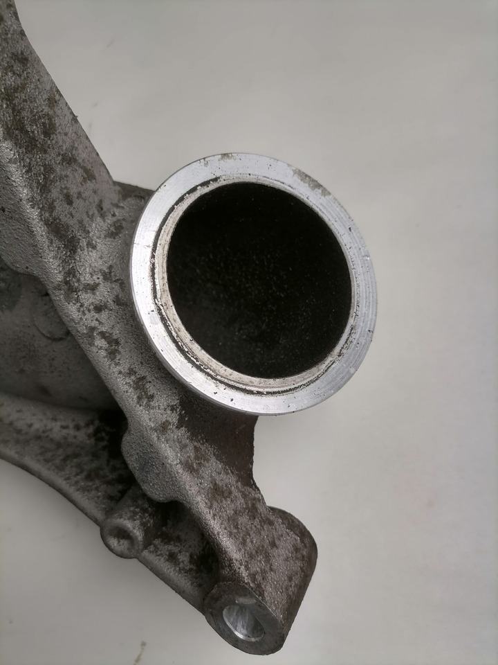 Volvo intercooler pipe 21808309 - Intercooler para Camião: foto 3 Volvo intercooler pipe 21808309 - Intercooler para Camião: foto 3