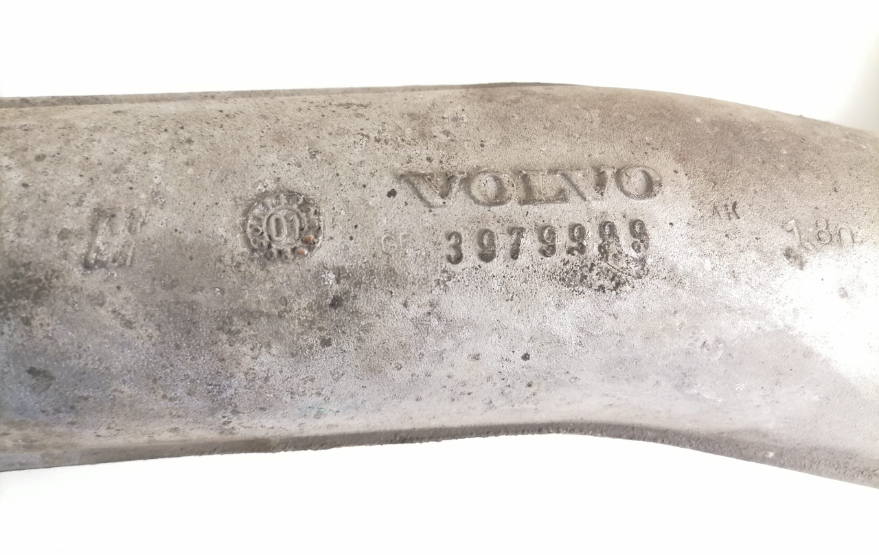 Volvo intercooler pipe 3979999 - Intercooler para Camião: foto 4 Volvo intercooler pipe 3979999 - Intercooler para Camião: foto 4