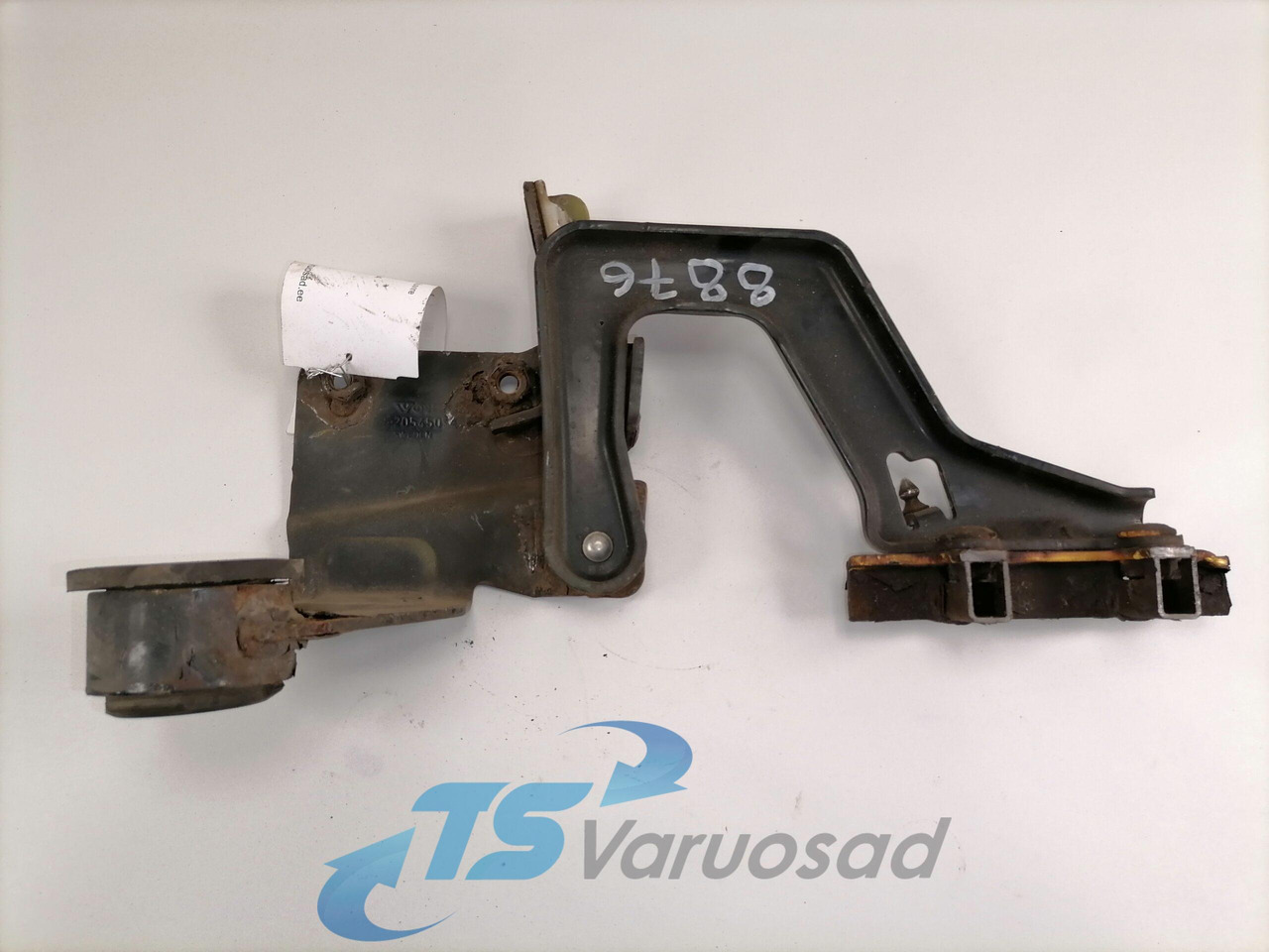 Volvo lower grille carrier hinge 20545094 - Grade radiador para Camião: foto 4 Volvo lower grille carrier hinge 20545094 - Grade radiador para Camião: foto 4