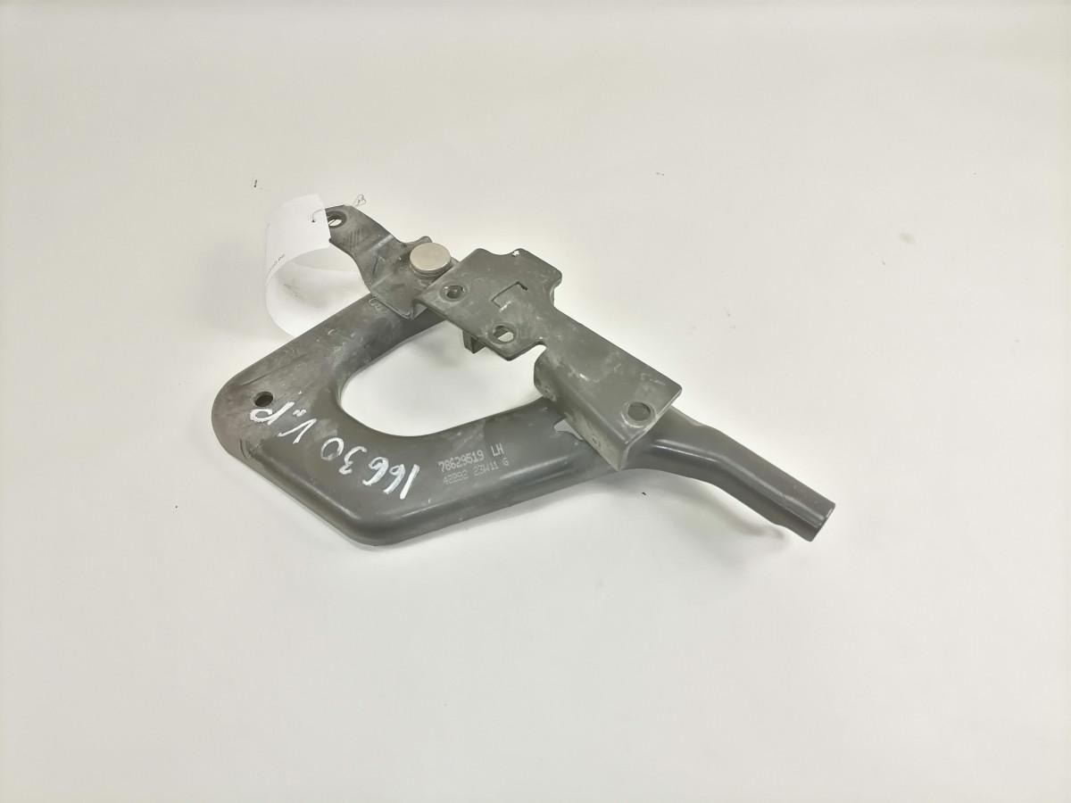 Volvo lower grille carrier hinge 78629519 - Grade radiador para Camião: foto 2 Volvo lower grille carrier hinge 78629519 - Grade radiador para Camião: foto 2