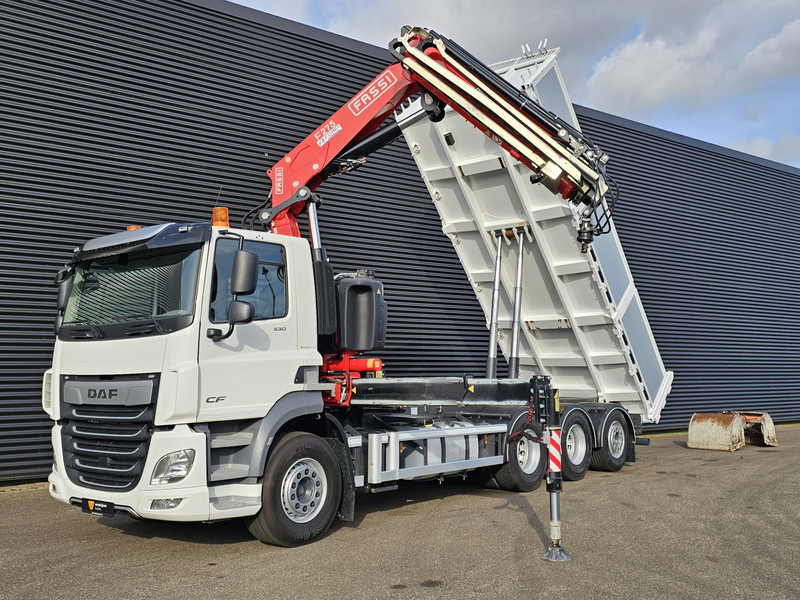 DAF CF 530 8x4-4 / FASSI 27.5 t/m CRANE + TIPPER - Camião grua: foto 2 DAF CF 530 8x4-4 / FASSI 27.5 t/m CRANE + TIPPER - Camião grua: foto 2